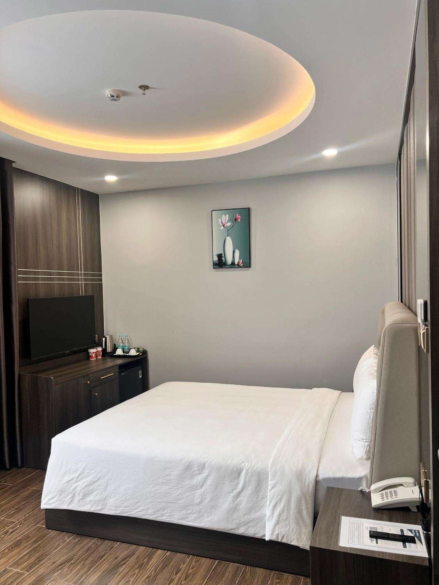Le Anh Hotel Дуонг-Донг Экстерьер фото