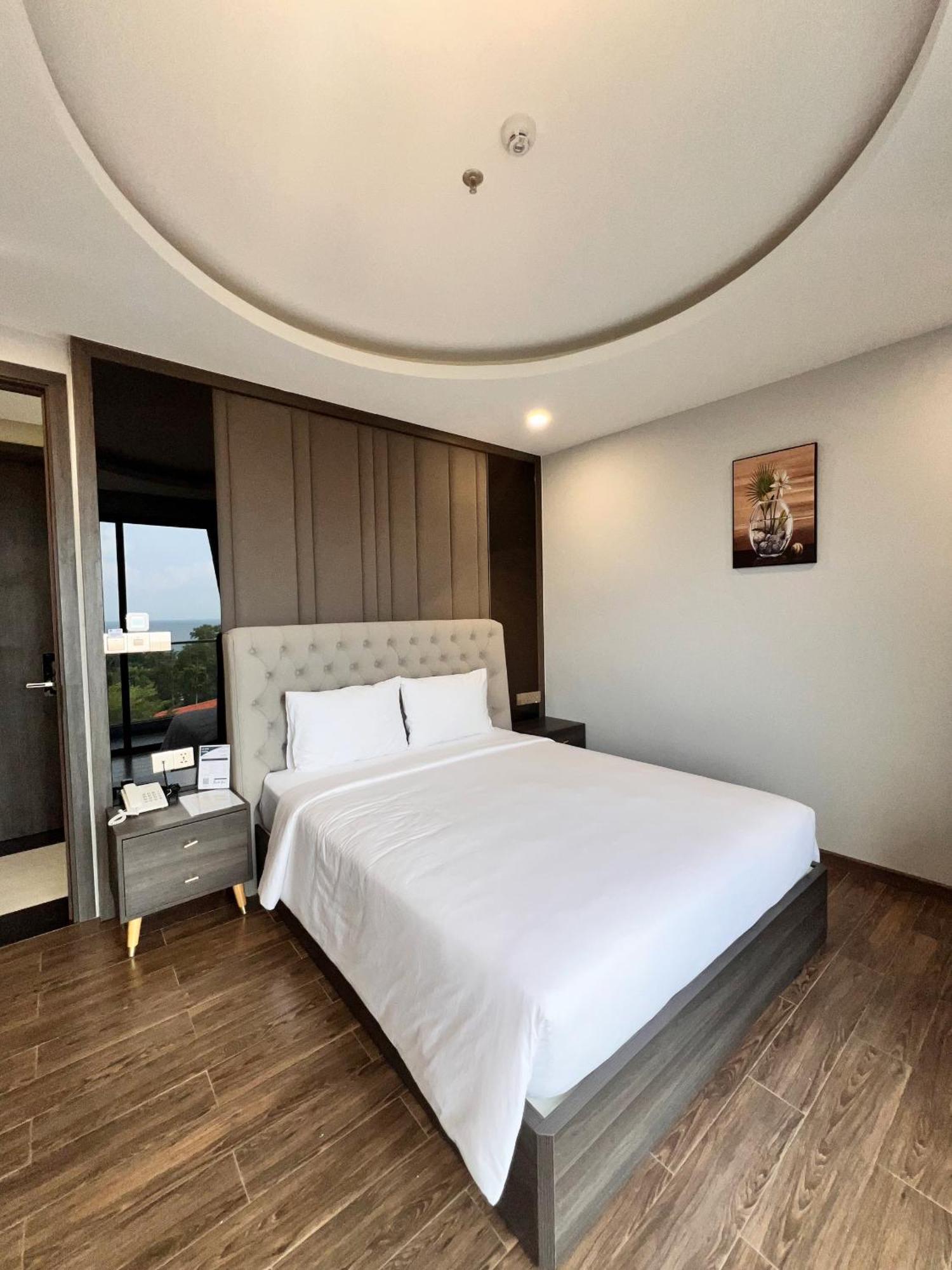 Le Anh Hotel Дуонг-Донг Экстерьер фото