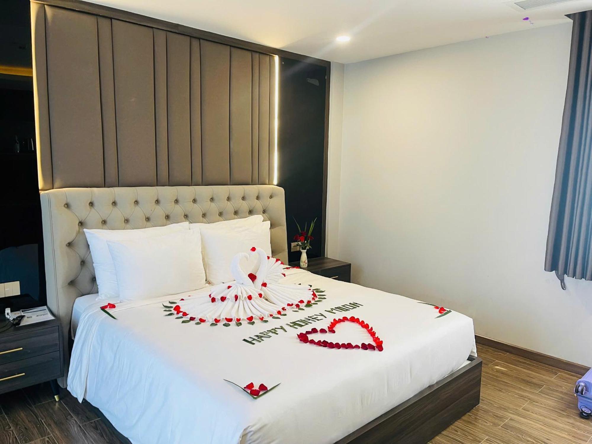 Le Anh Hotel Дуонг-Донг Экстерьер фото