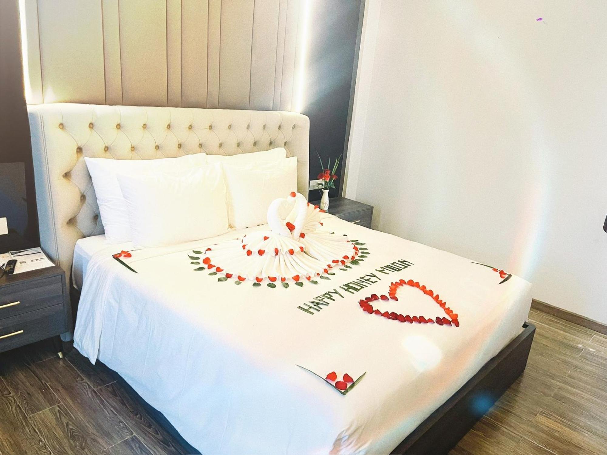 Le Anh Hotel Дуонг-Донг Экстерьер фото
